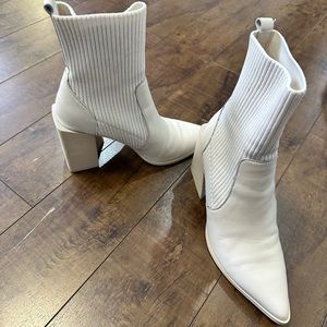 Steve Madden Womens Tackle Leather Pointed Toe Ankle Boots.